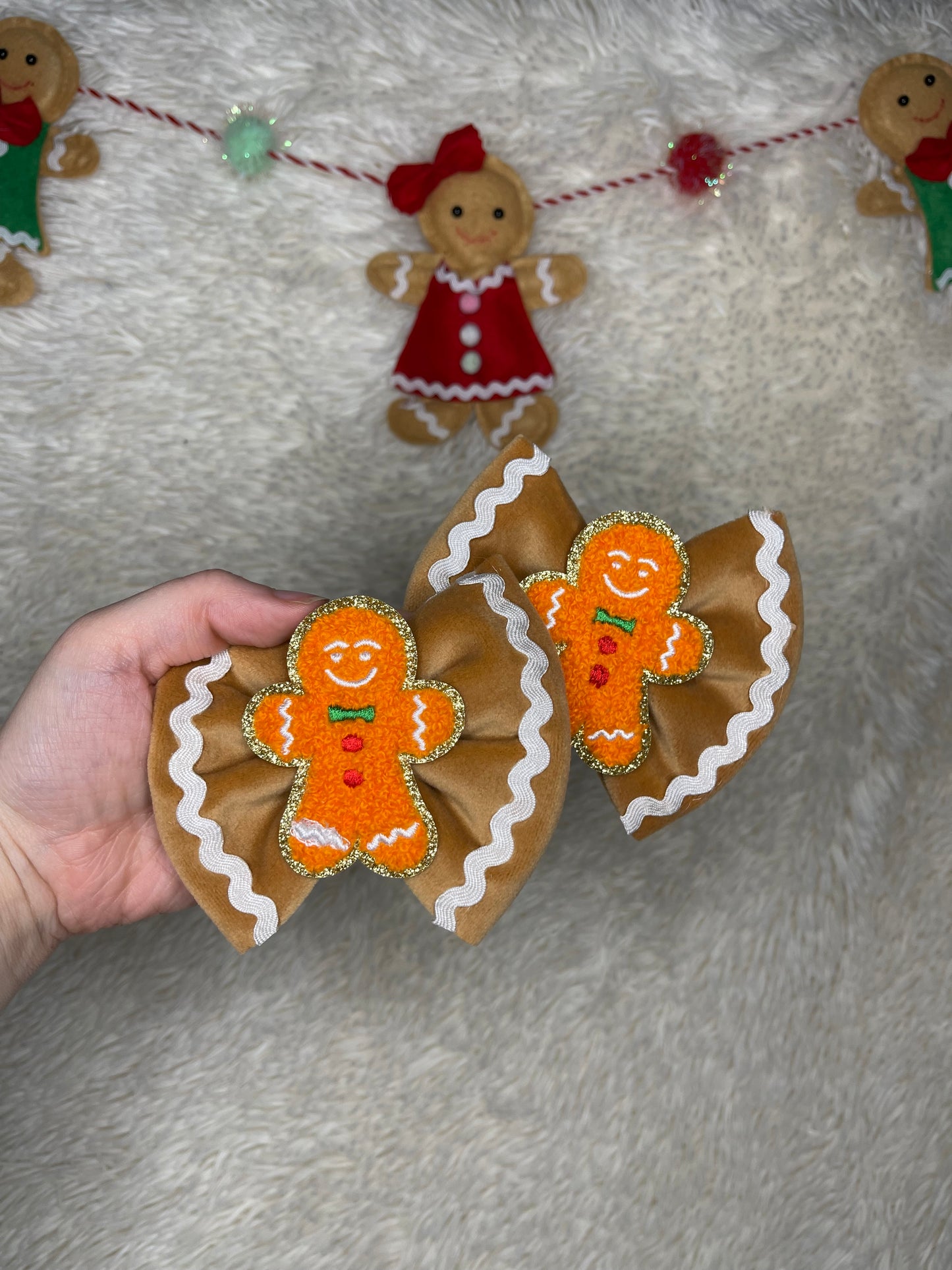 gingerbread 4” piggies