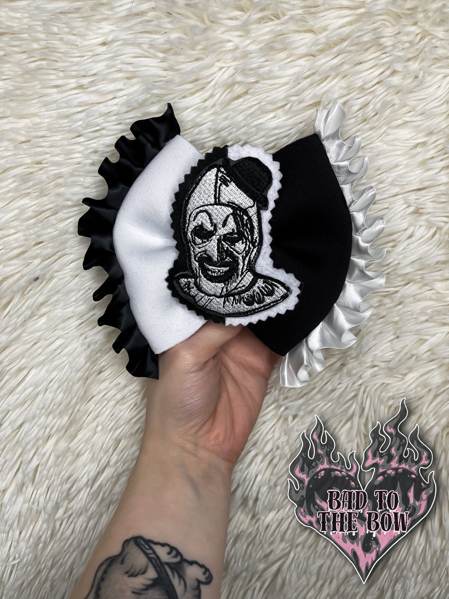 Silent Smiles π€π€ 5β Single Bow