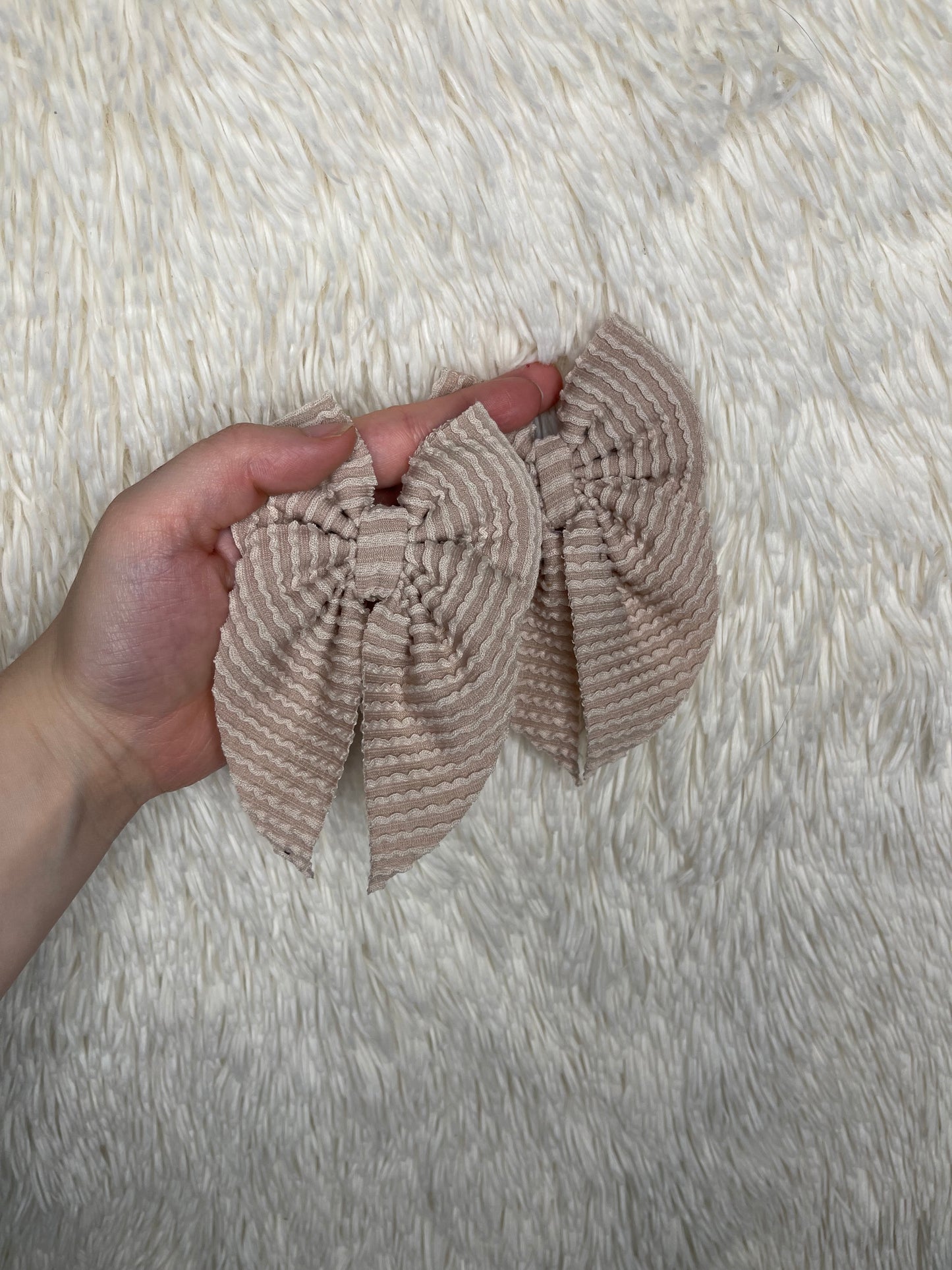 Waved Beige