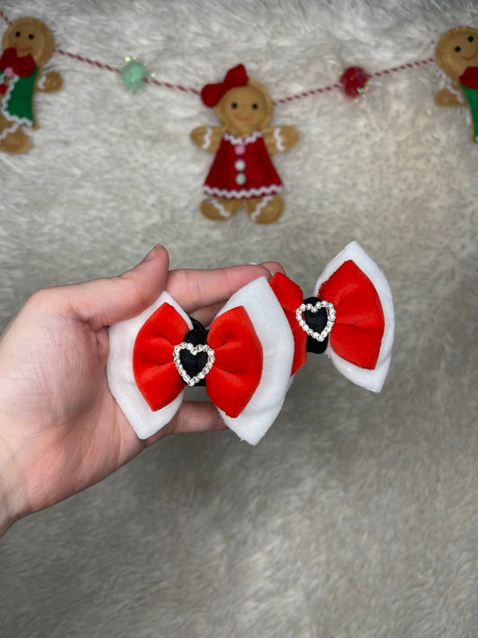 santa baby heart piggies (add clip or nylon to notes)