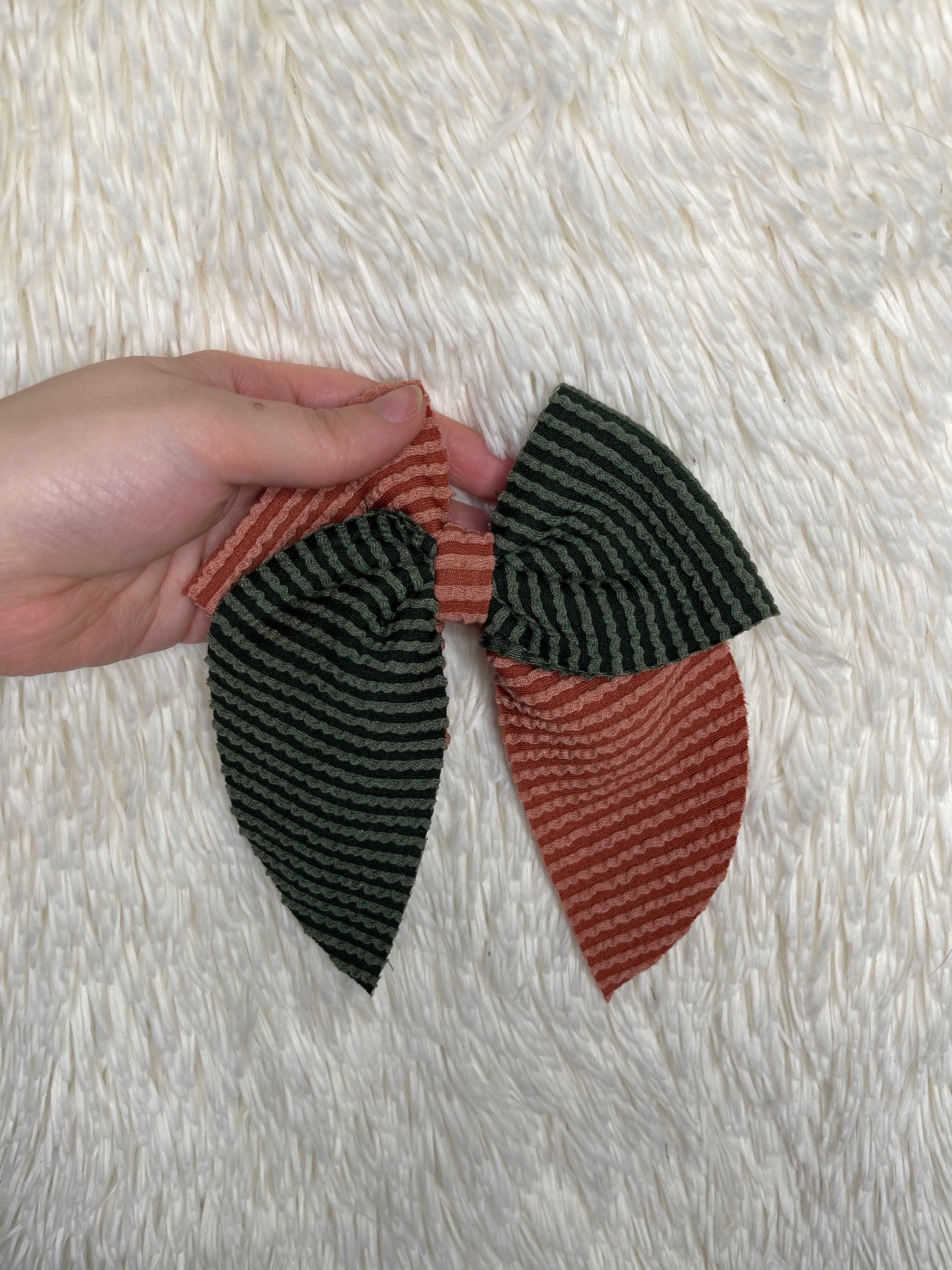 RTS 2 Toned Fable Bow on clip