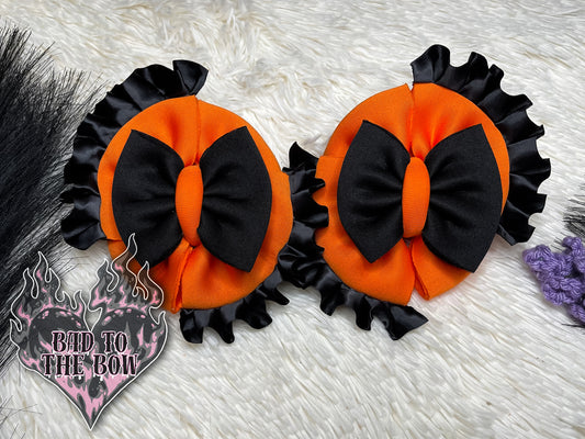 This is Halloween🖤🧡 4” Piggies